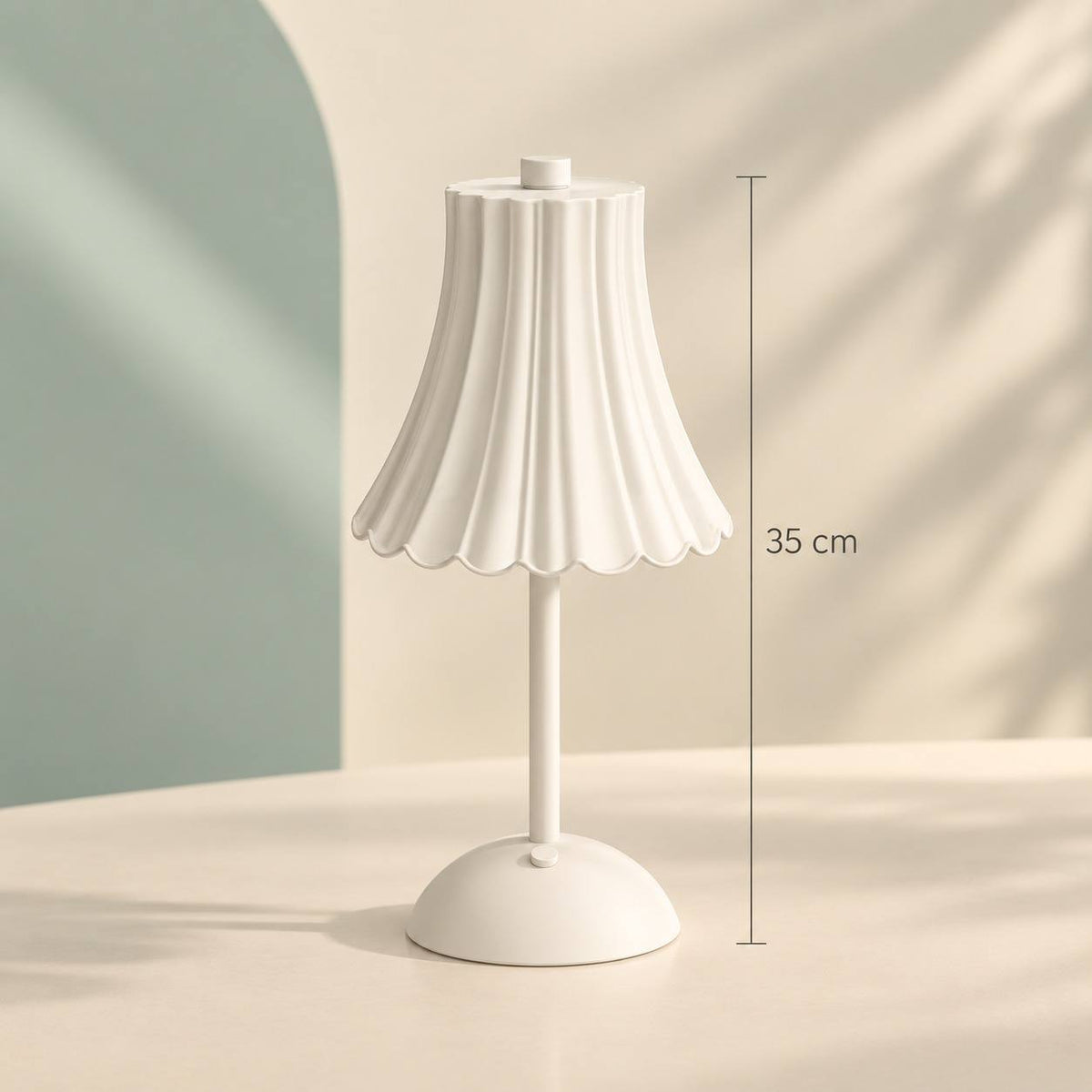 Ruffle Lamp