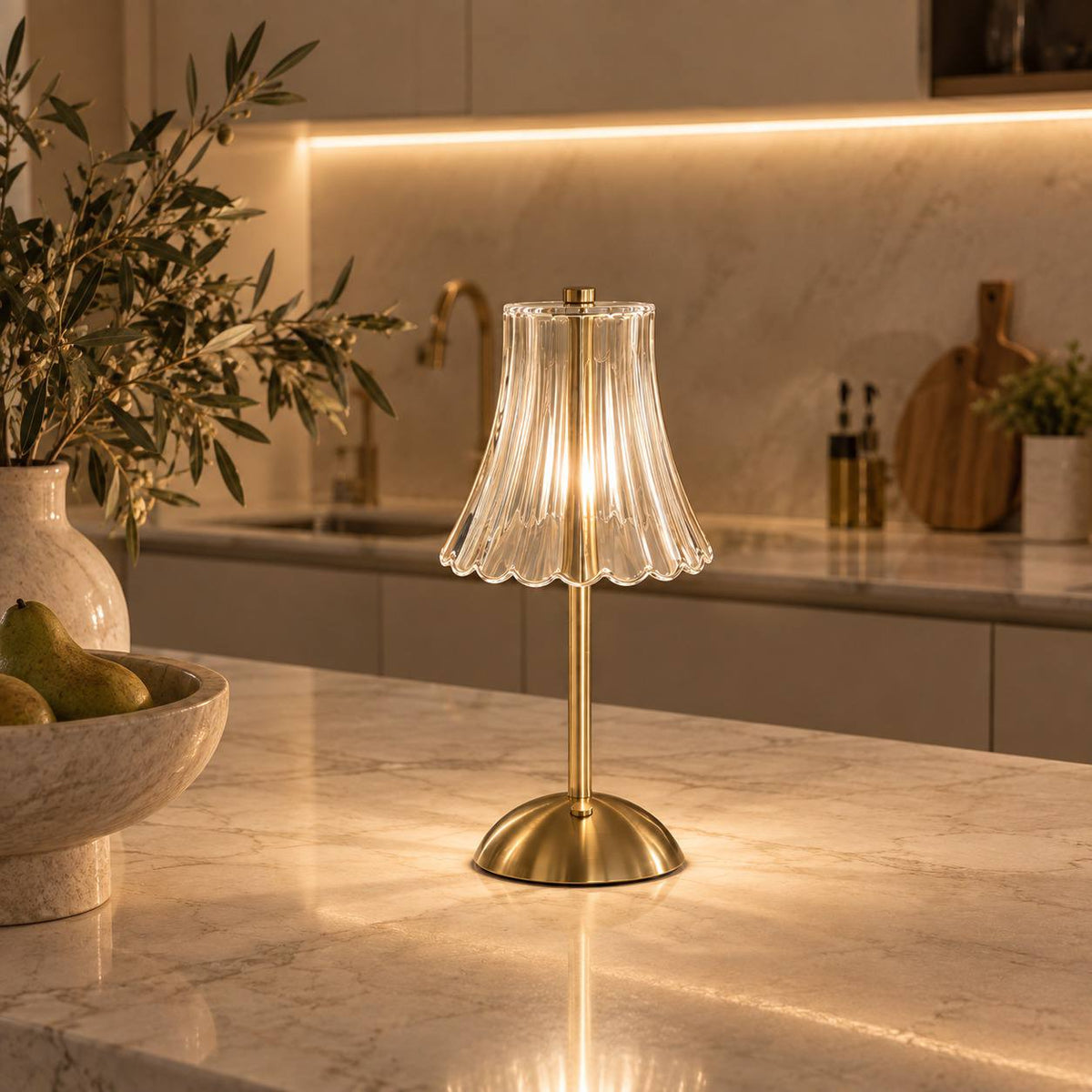 Ruffle Lamp